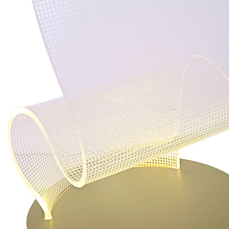 abajur-skylight-sinuous-4023ab-led-bivolt-dourado-e-translucido-3