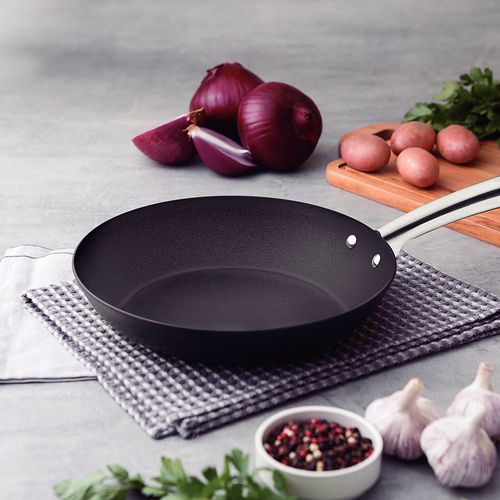 Frigideira Tramontina Trento 20836026 Ferro Fundido Preto e Inox
