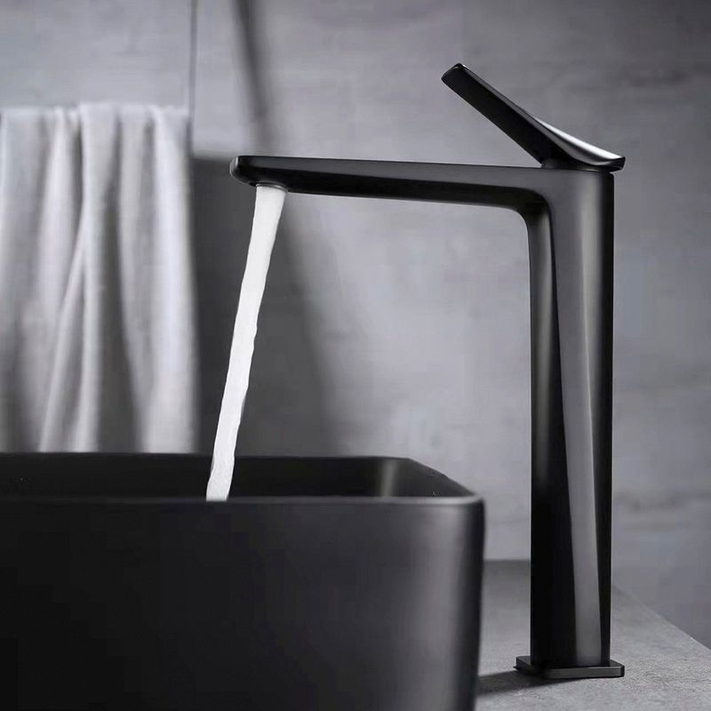 torneira-misturador-monocomando-lorenzetti-loren-neo-2877-b92-de-bancada-black-2.jpg