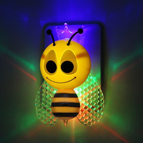 Luz Noturna Taschibra Led Bee com Sensor com Controle da Luz 0,5W Bivolt